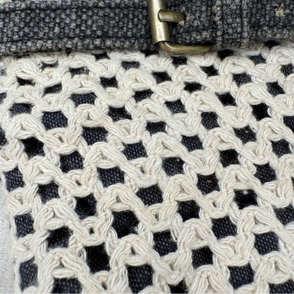✨ Roxy Knit Denim & Leather Crossbody Cellphone Purse - Picture 3 of 7